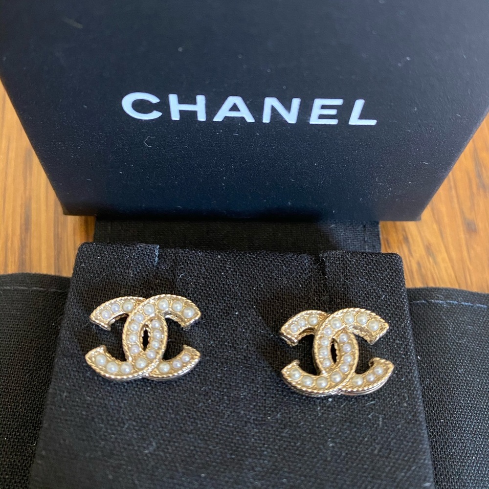 Chanel CC Stud Pearl Earrings